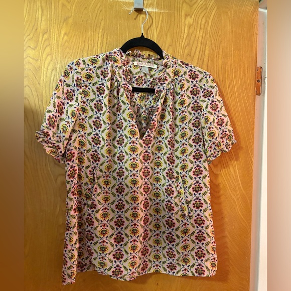 Banjanan Tops - Banjanan Multicolor floral Patterned split neck pop over blouse M